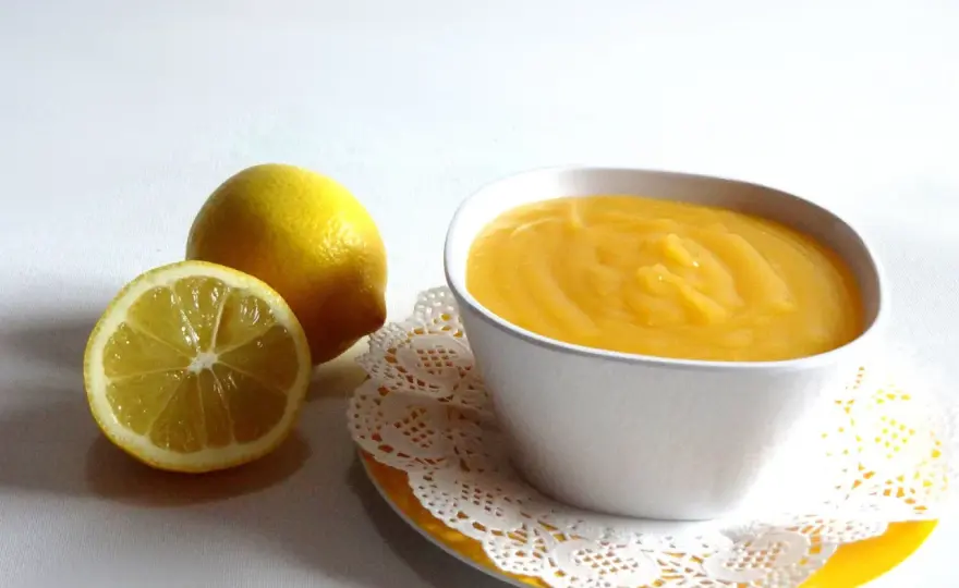 Crema de limón casera sin grumos y con textura sedosa