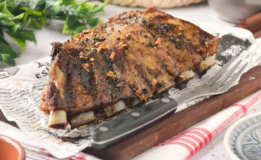 Churrasco de cerdo jugoso a la brasa sin resecarlo