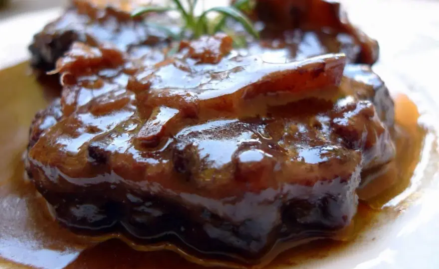 Rabo de toro tierno y meloso, todos los secretos del guiso