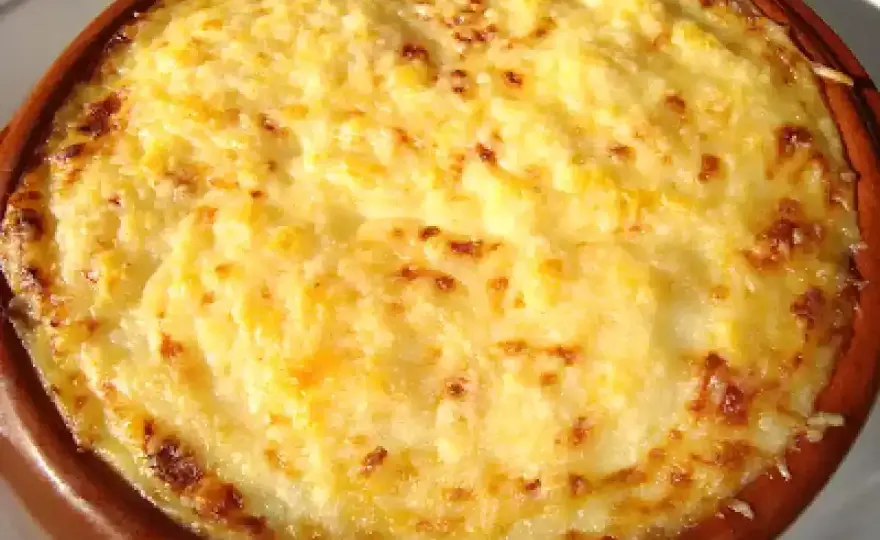 Puré de patata cremoso con huevo y verduras, sin errores