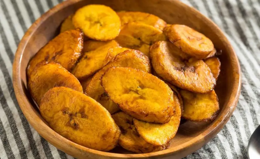 Cómo hacer plátano frito dorado y sin que se deshaga